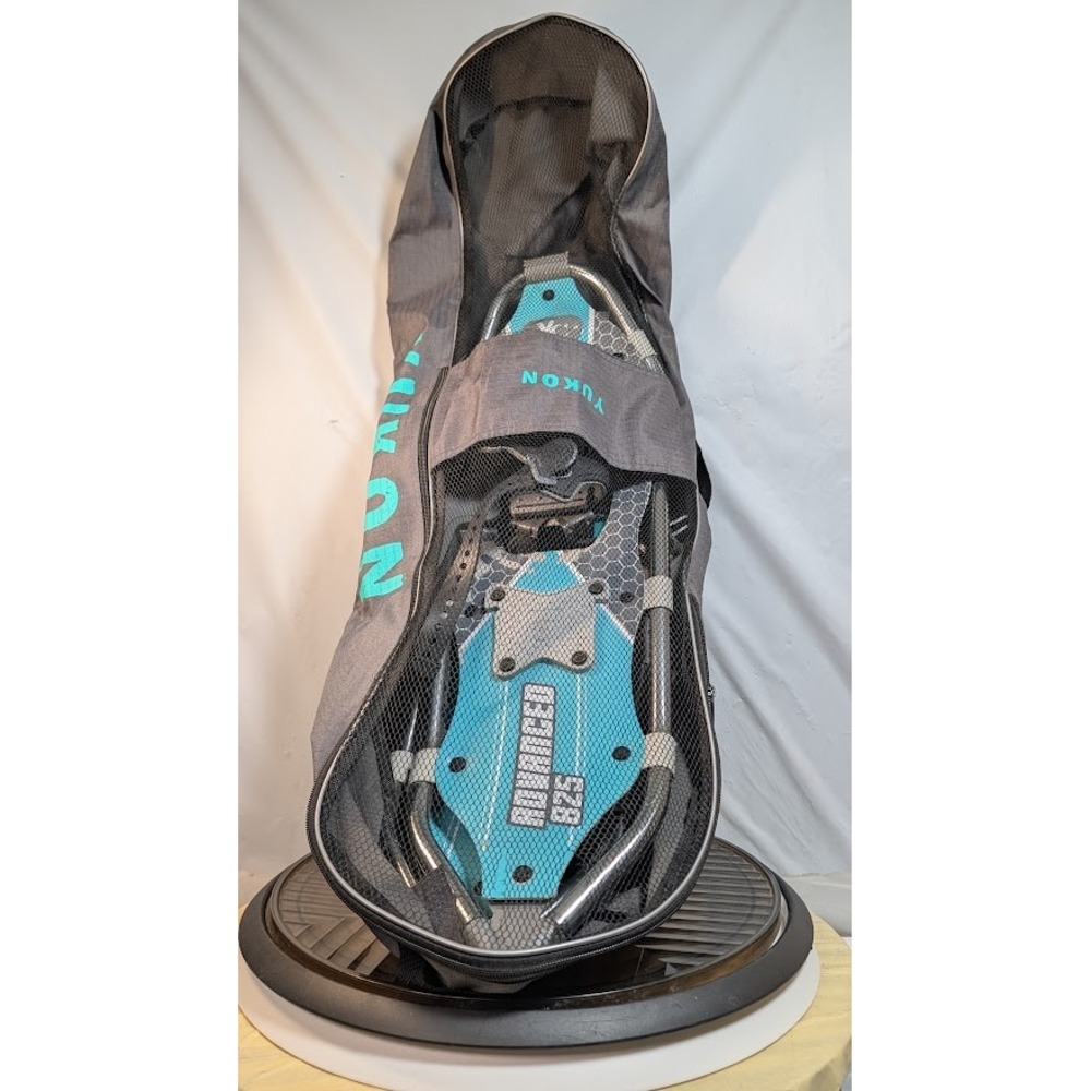 Yukon Charlie's Advanced 825 Snowshoes 8x25 Blue Excellent with Carry Bag